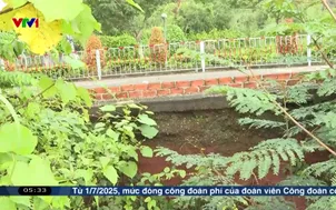 Bất an vì sạt lở quốc lộ 14