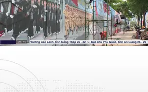 Người dân hướng đến Đại lễ 