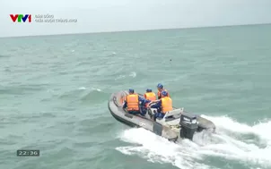 Dám sống: Giữa muôn trùng khơi