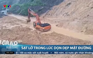 Sạt lở trong lúc dọn dẹp mặt đường