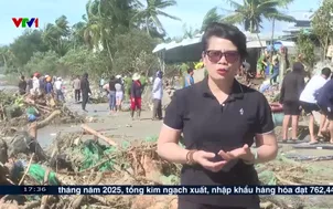 Gần 100 ngôi nhà bị hư hại do triều cường