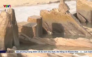 Khoanh vùng bảo vệ hiện trường phát lộ tàu cổ Hội An
