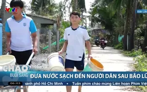 Đưa nước sạch đến người dân sau bão lũ