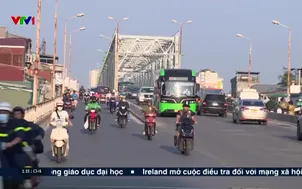 Ùn tắc quanh khu vực cầu Chương Dương