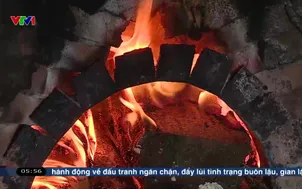 Vui buồn chợ củi miền Tây