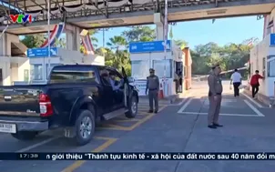 Thái Lan chặn các xe chở nhiên liệu qua biên giới với Lào