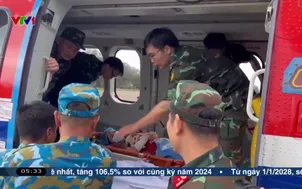 Cấp cứu thành công 2 bệnh nhân từ đảo Trường Sa và đảo Sinh Tồn