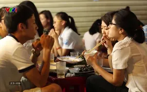 Hà Nội có thể kể câu chuyện về mình bằng ẩm thực