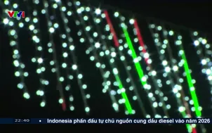 Thủ đô UAE được thắp sáng đón chờ năm mới