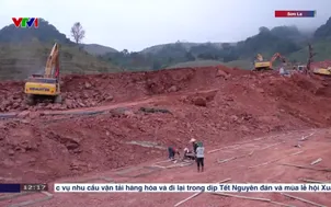 Xây dựng tương lai từ mái trường biên cương