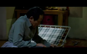 Gia đình trái dấu - Tập 21: Bị vợ ly dị, ông Phi ốm được hai con gái chăm sóc