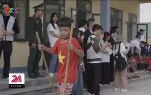 Tết sớm ở điểm trường mới giữa Đại ngàn Trường Sơn