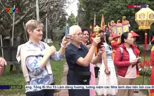 Lễ dựng nêu ở Hoàng cung Huế