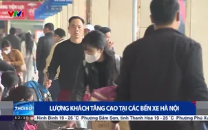 Lượng khách tăng cao tại các bến xe Hà Nội