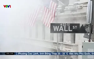 Thị trường tài chính Mỹ biến động mạnh