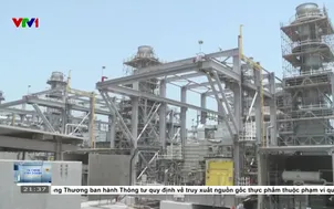 Châu Á: Giá dầu tăng cao, chứng khoán giảm mạnh