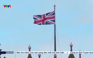 Anh triển khai tàu ngầm tới biển Arập