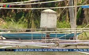 Người dân khó khăn do sạt lở