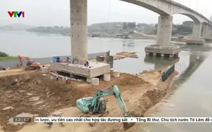 Công tác sửa cầu sông Lô bị chậm tiến độ