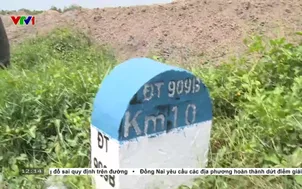 Người dân ồ ạt bán đất mặt ruộng