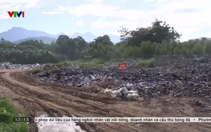 Bãi rác lộ thiên gây ám ảnh ven Sông Phó Đáy 