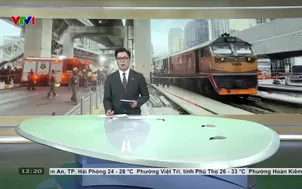 Bangkok: Tàu hàng đâm xe buýt 8 người thiệt mạng
