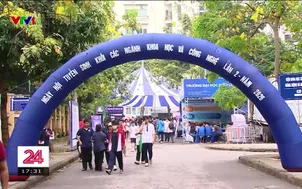 Chủ động hướng nghiệp trước làn sóng công nghệ