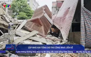 Sập nhà hai tầng do thi công nhà liền kề