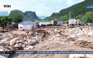 Tăng cường phương tiện cơ giới hỗ trợ người dân vùng lũ
