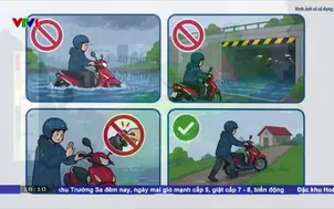 Mưa lớn cuốn trôi nhiều xe máy ở TP. Đồng Nai