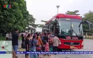 Xe hợp đồng đón trả khách sai chỗ bị thu hồi giấy phép 