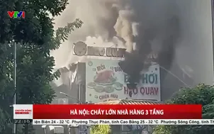 Hà Nội: Cháy lớn nhà hàng 3 tầng