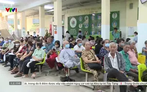 Vẫn khám sức khỏe định kỳ cho người dân trong kỳ nghỉ lễ
