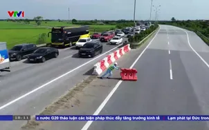 Cho xe đi cả 2 chiều cao tốc hướng vào Hà Nội