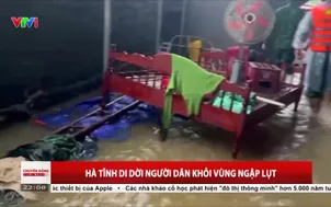 Mưa lũ chia cắt đường giao thông, khu dân cư