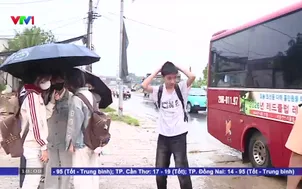 Phạt nhiều xe khách chở người sai quy định