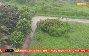 Tiềm ẩn tai nạn do đường vào chung cư bị ngập sâu