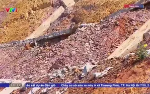 Công trình chống sạt lở chưa bàn giao đã sạt lở