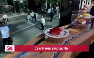 Xe buýt sushi băng chuyền