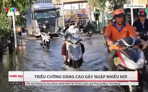 Triều cường dâng cao gây ngập nhiều nơi