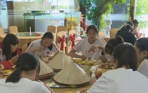 Các VĐV hài lòng với công tác hậu cần của BTC VTV Cup 2016 - Tôn Hoa Sen