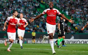 Người hùng Welbeck muốn nối dài kỳ tích của thập kỷ cùng Arsenal