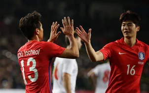 Thất bại bất ngờ tại Asian Cup 2019, 2 ngôi sao tuyên bố từ giã ĐTQG Hàn Quốc