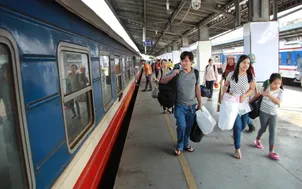 Nhiều mức giảm giá vé tàu Tết cho khách tập thể
