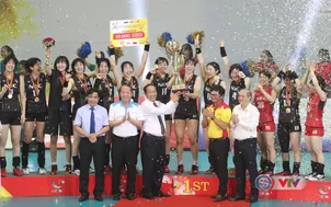 Chung kết và lễ bế mạc, trao giải VTV Cup Tôn Hoa Sen 2019: NEC Red Rockets (Nhật Bản) 3-1 (27/29, 25/17, 25/17, 25/16) ĐT Việt Nam