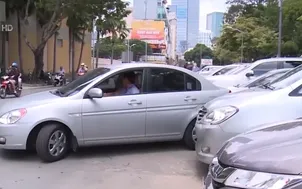 Đỗ xe hơi không trả phí có thể bị từ chối đăng kiểm