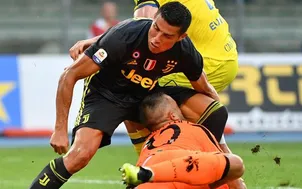 Tiết lộ thú vị về màn "phá bĩnh" lễ ra mắt của C.Ronaldo