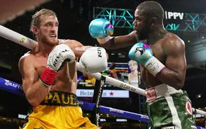 Trận Floyd Mayweather và Logan Paul kết thúc mà không có knock-out