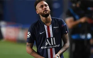 Chưa có lối thoát nào dành cho Neymar