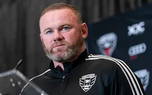 Rooney: Manchester United đang chơi bóng thiếu con tim và cảm xúc